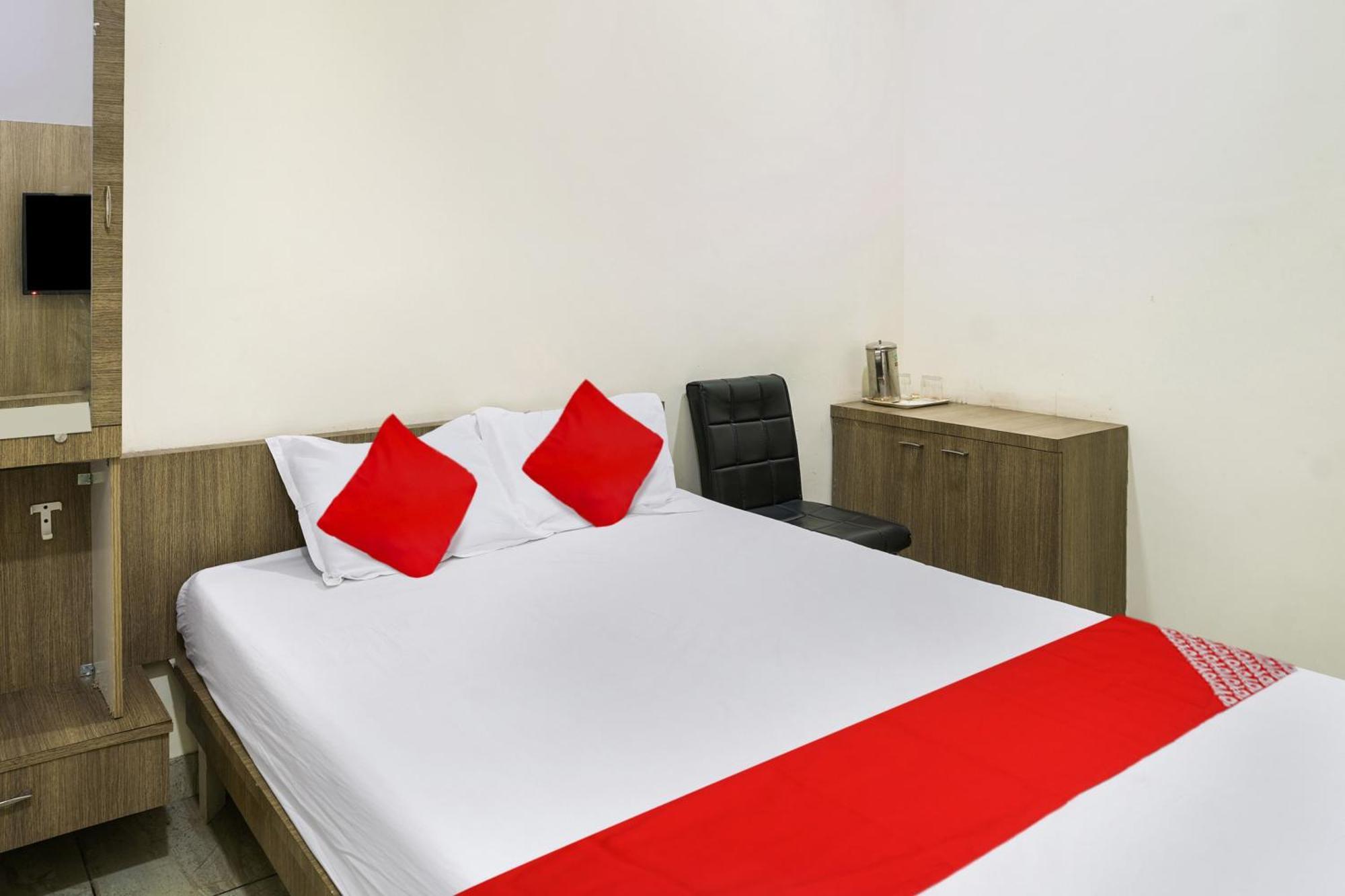 Hotel Oyo Flagship Pawan Park Vellore Exterior foto